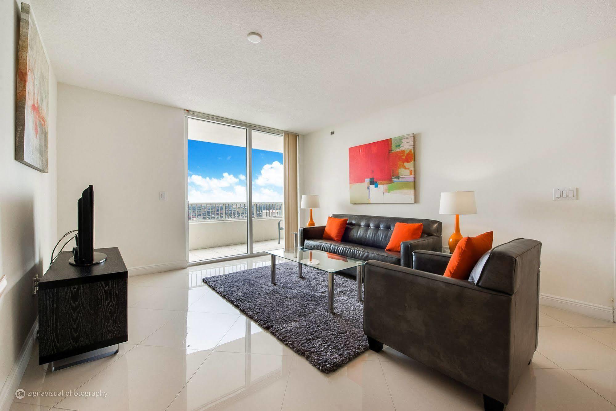 Churchill Suites Miami Brickell - One Broadway المظهر الخارجي الصورة